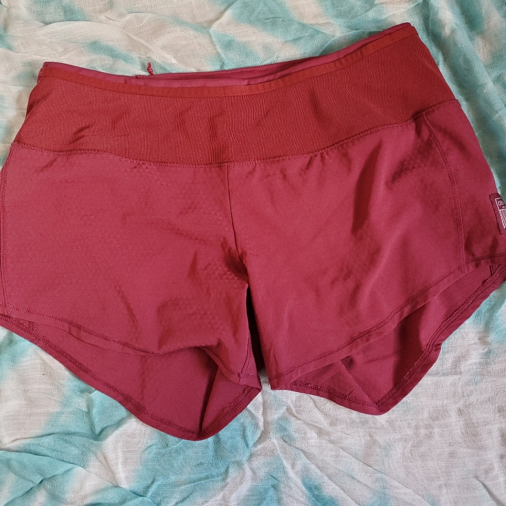 Oiselle toolbelt roga shorts size 4